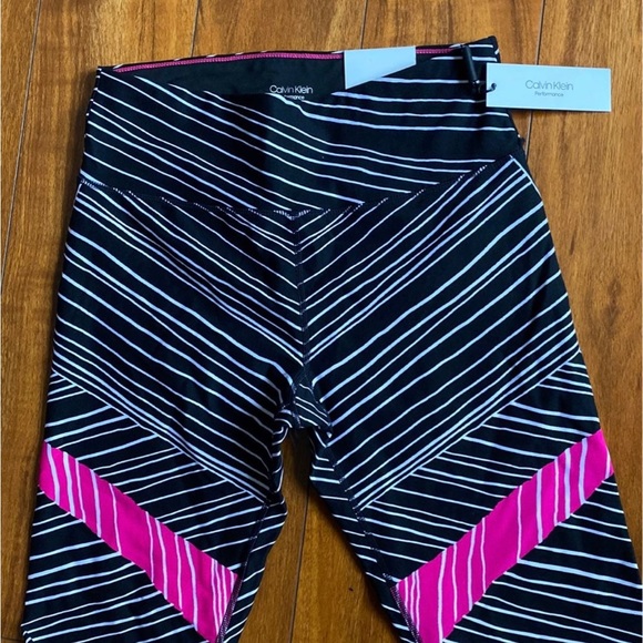 New women’s Calvin klein Sz M leggings - Picture 4 of 5
